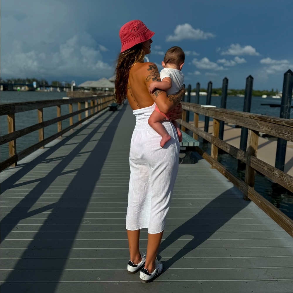 Meet your Posher, Elise